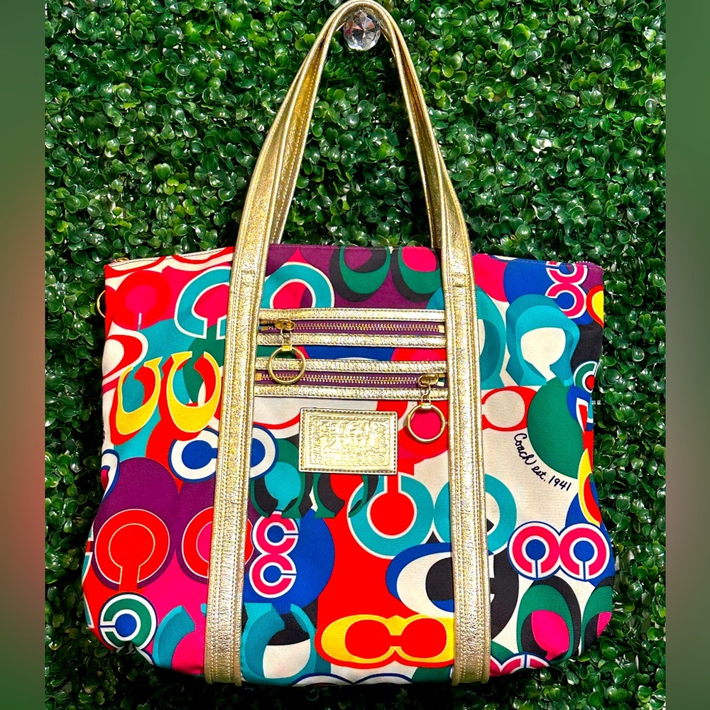 COACH Graffiti Poppy Signature Glam L0993-13839 - AWESOME Preowned Condition!